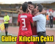 Güller  Kılıçları Çekti