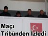 Maçı tribünden izledi