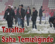 Taraftar Saha Temizliğinde