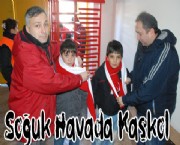 Soğuk Havada Kaşkol
