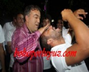 Agbetu şeytana pabucu ters giydirir