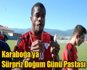 Karaboğa'ya Sürpriz Doğum Günü Pastası