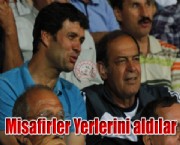 Misafirler Yerlerini aldılar