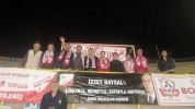 12’inici Adama Kocaman Bir Alkış