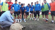 Futbolcular  Kurban Kesti