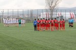 Genç Futbolcular'dan Saygı Duruşu