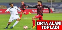 ORTA SAHAYI TOPLADI