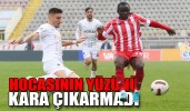 Hocasının yüzünü kara çıkarmadı