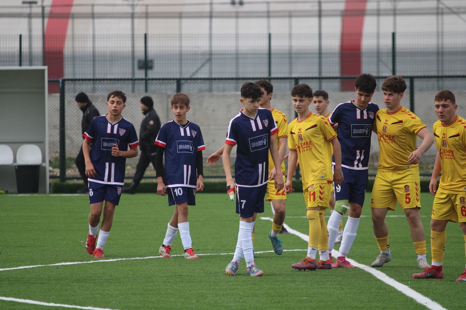 14 Futbol Kulübü, Karasuspor’u 3-1 Mağlup Ederek Sahasında 3 Puana Ulaştı 14 Futbol Kulübü, Karasuspor’u 3-1 Mağlup Ederek Sahasında 3 Puana Ulaştı